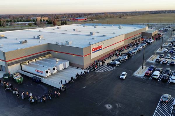 Hundreds of shoppers in line early for Yorkville Costco grand opening 