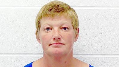 Lee County sheriff: Unresponsive inmate found Friday died Monday, was a Fenton woman, 43