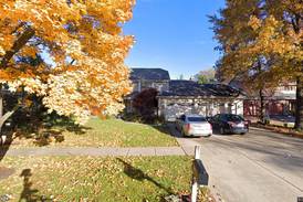 Four-bedroom house sells for $800,000 in Naperville