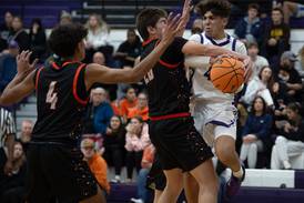 Manteno, IC Catholic pick up season-opening wins at Manteno tourney