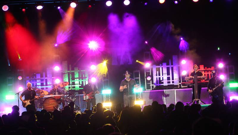 Trace Adkins sings "What Colors Your Wild" on Thursday, Aug. 21, 2025 at the Bureau County Fair in Princeton.