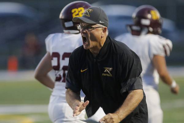 Here are the 10 winningest active head football coaches in IHSA history entering 2026