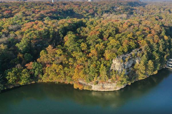 Photos: Fall colors ablaze at Starved Rock State Park