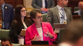 Illinois House narrowly advances measure aiming to control prescription drug prices