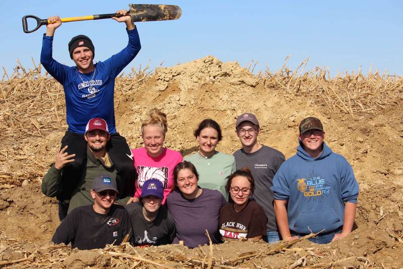 The Fall 2022 BHC Soil Judging Team includes Cassidy Bravette of Hooppole, Madi Casteel of Cambridge, Meg Fowler of Aledo, Addi Hicks of Buda, Carson Holmes of Joy, Chase Howell of Laura, Emma Johnson of Knoxville, Cameron Pace of Cambridge, JAcob Roth of Tiskilwa, Gunnar Wuebben of Albany,  Cal Larson and Carli Wright.