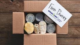 Kane County area bank donates $15K to area food pantries this holiday season