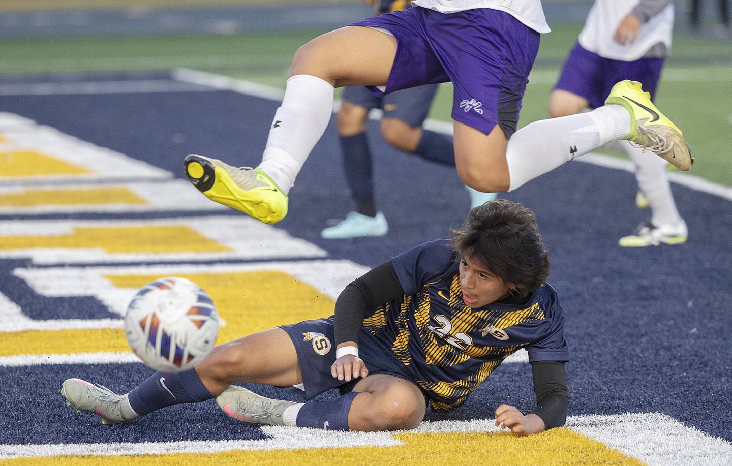 Sterling’s Jose Vazquez kicks the ball out of bounds against Rochelle Thursday, Sept. 4, 2025.