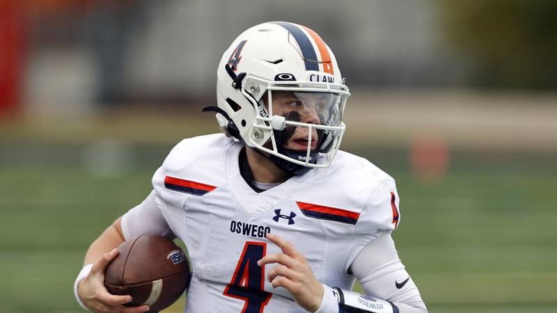 Kendall County football notebook: Drew Kleinhans savoring Oswego quarterfinal run with his dad, the team’s OC