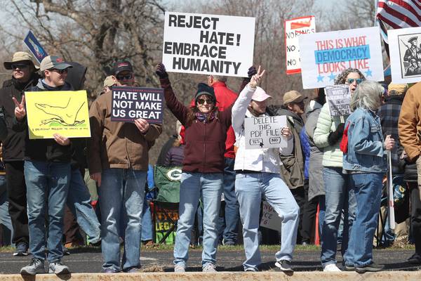Some newcomers to DeKalb No Kings protest say Iran war, oil prices reason they’re rallying: ‘That’s not right’