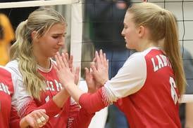 L-P dominates first set, but loses to Washington in sectional final