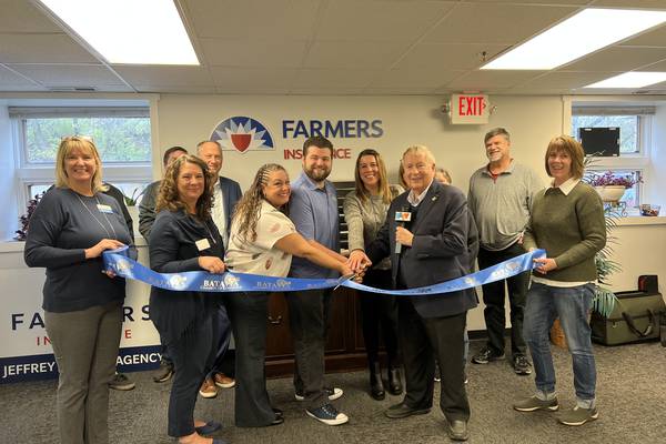 Batavia Chamber celebrates Jeffrey Cesario Insurance Agency’s new location
