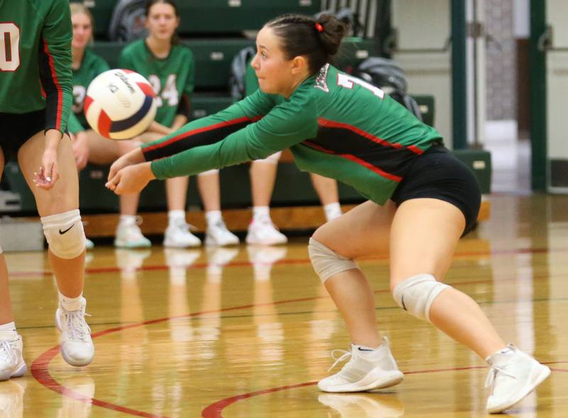 L-P's Ruby Davis keeps the ball alive against Morris on Thursday, Oct. 10, 2024 in A.J. Sellett Gymnasium at L-P High School.