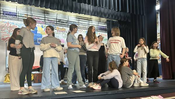 ‘Mary Poppins Jr.’ and winter music recitals to highlight Woodlawn students’ skills in January