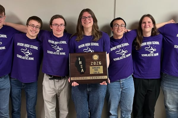 Dixon High School Scholastic Bowl Team heading to state tournament