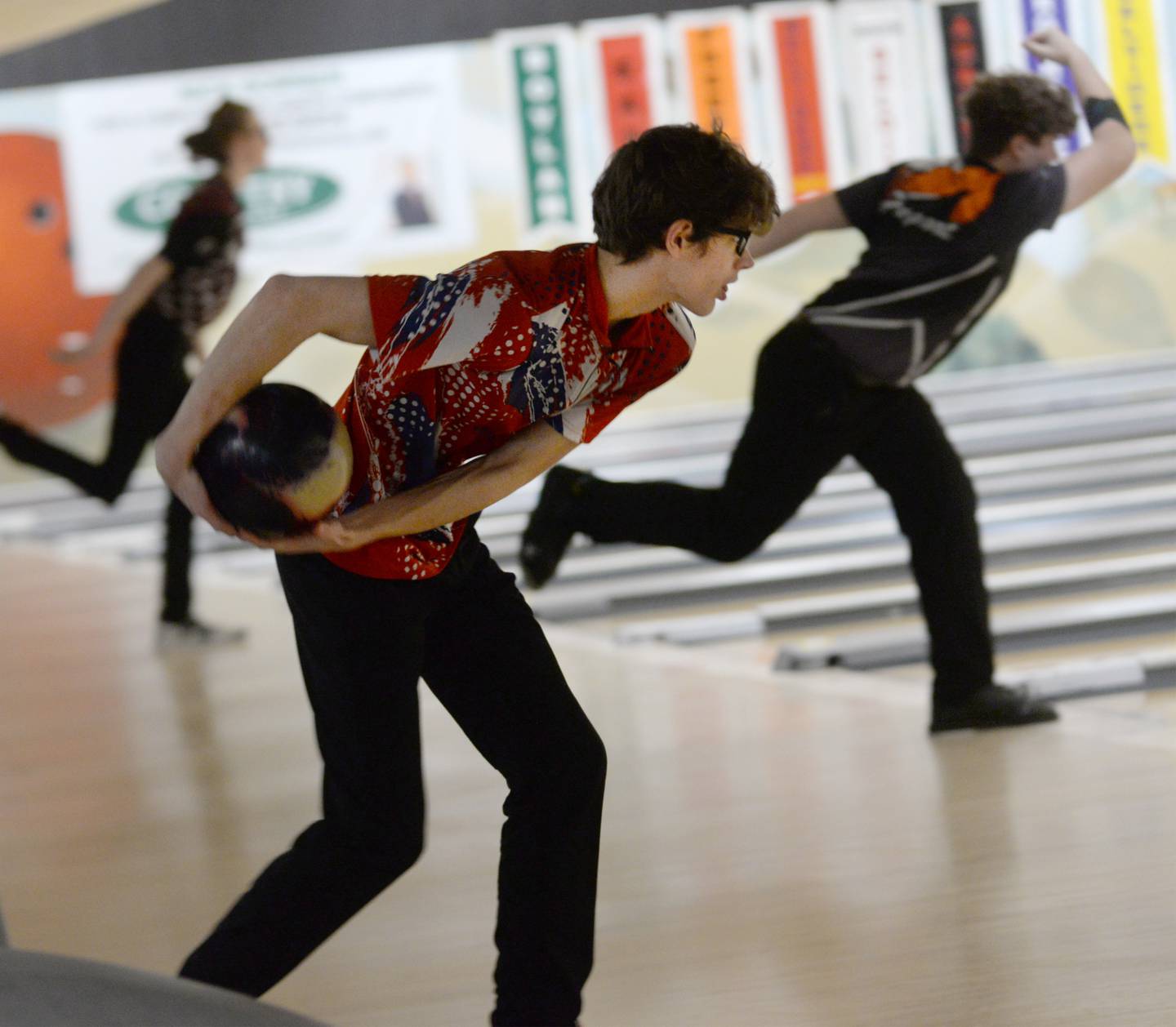 Oregon's RJ Keene makes his approach during one of the games at the Harlem Regional on Saturday, Jan. 18, 2025 at Forest Hills Lanes in Machesney Park.