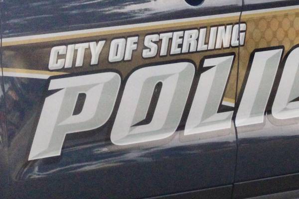 2 injured in Christmas Day crash involving Sterling squad car