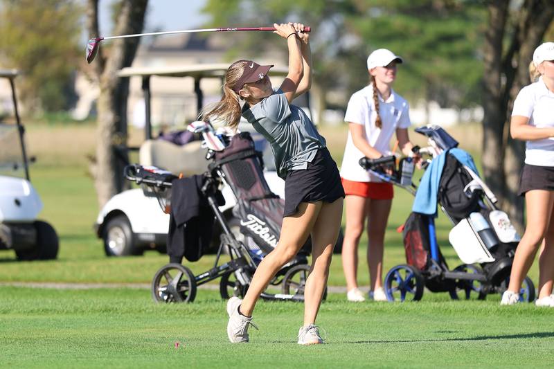 Lincoln-Way West's Reilly Carlson drives off hole one in the 2A Rich Township Regional girls golf tournament on Tuesday, Sept. 30, 2025 in University Park.