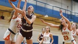 Girls basketball: Montini fails to find its groove in loss to Hersey