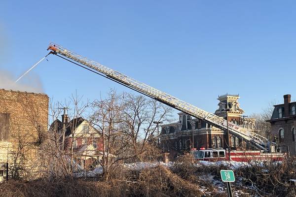 Joliet firefighters fight blaze at commercial building