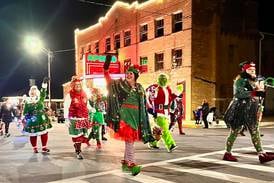 5 Things to Do: Christmas Walk Weekend in Princeton, ‘Mistletoe, Mulled Wine and Bright Sides’ in Ottawa