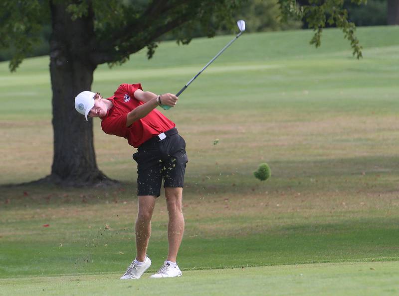 Henry-Senachwine's Jacob Miller tees off on the 6th hole during the Class 1A Regionals on Wednesday, Oct. 1, 2025 at Deer Park Golf Club in Oglesby.