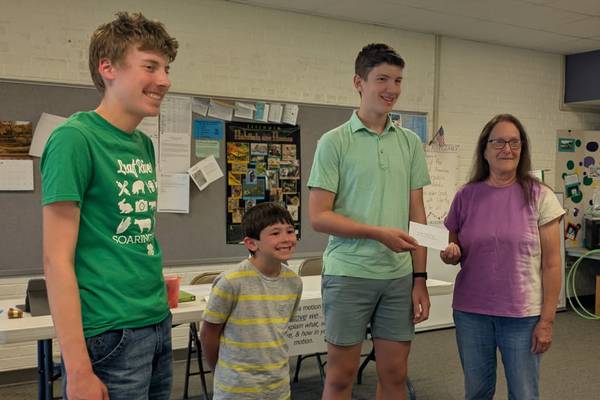 Merry Martha Club makes special donation to Leaf River Soaring Eagles 4-H Club