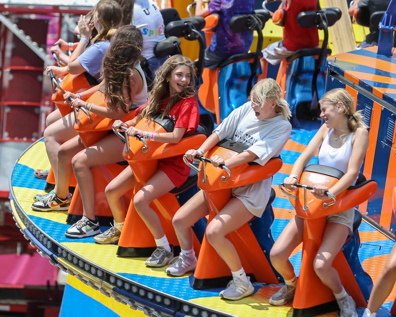 Photos Grove Fest in Downers Grove Shaw Local