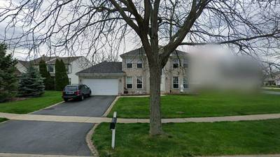 Single-family home sells for $435,000 in Oswego