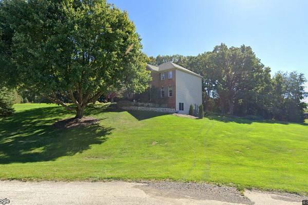 Single-family home sells for $670,000 in St. Charles