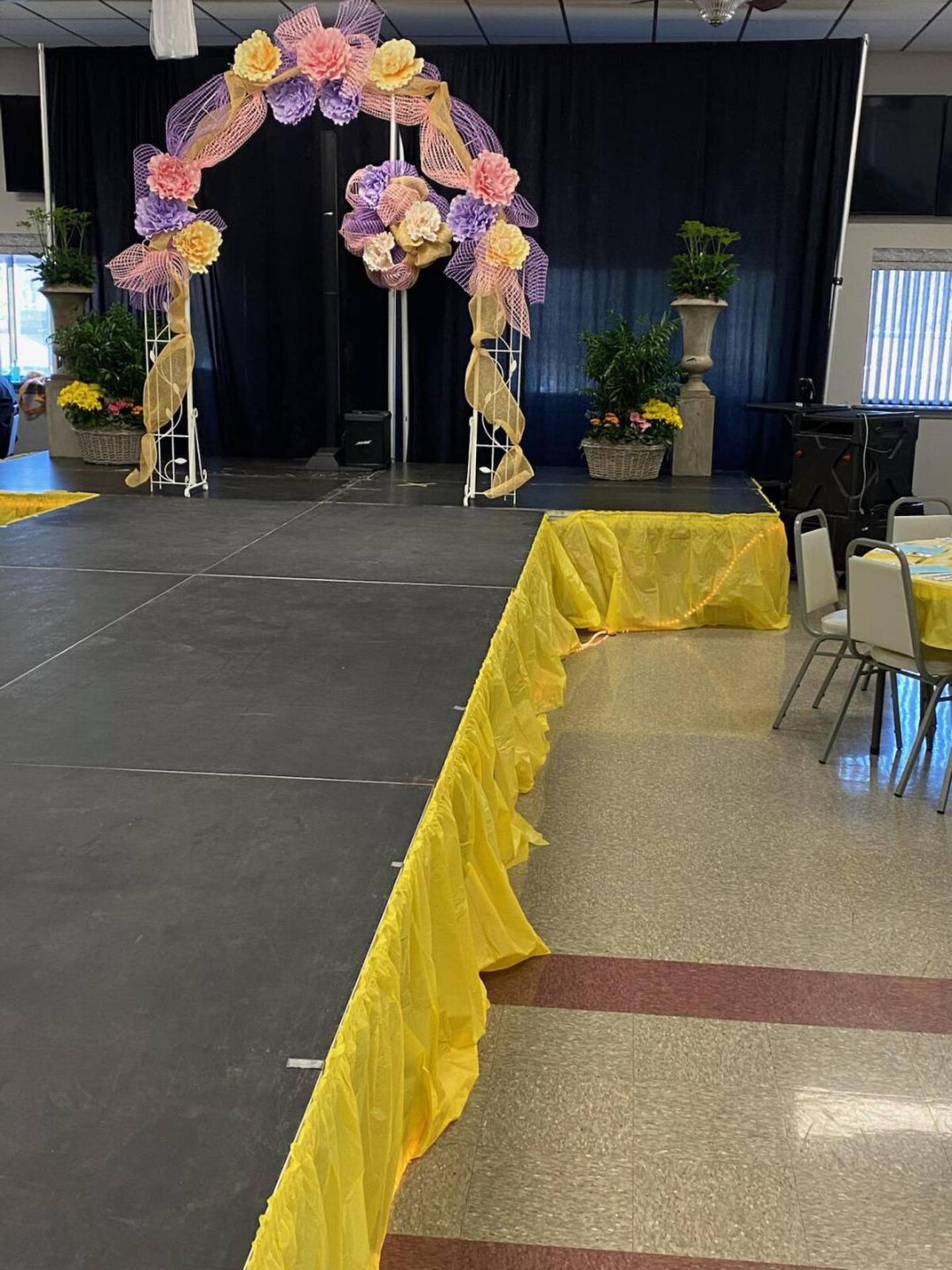 Tickets are still available for New Lenox Lions Club’s annual fashion show on Sunday. Proceeds from the event help provide eye exams and glasses, access to vision and hearing testing for children, assisting families during the Christmas holidays and scholarships for area students.