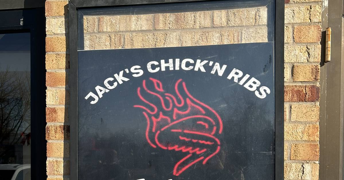 Jack’s Chick’n Ribs barbecue restaurant in Joliet celebrates grand