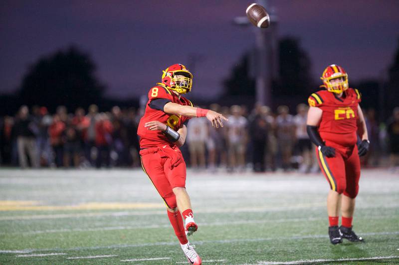 Batavia's Michael Vander Luitgaren makes a throw against Glenbard West on Friday, Aug.29,2025 in Batavia.