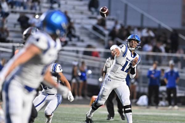 Kane County Chronicle football notebook: New foe, new quarterback, same Week 1 thriller for St. Charles North
