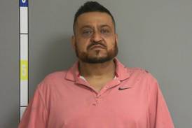 Man who tossed kilo out his window charged with trafficking