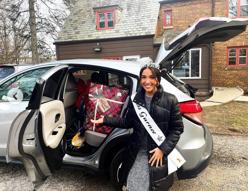 Bella Jansen is using her time as Miss Gurnee to advocate for single mothers through community events. In December, she delivered presents to single mothers at Staben House in Waukegan.
