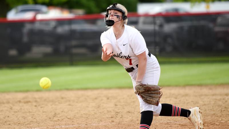 Lydia Hammond flirts with perfection as Bradley-Bourbonnais tops Lockport