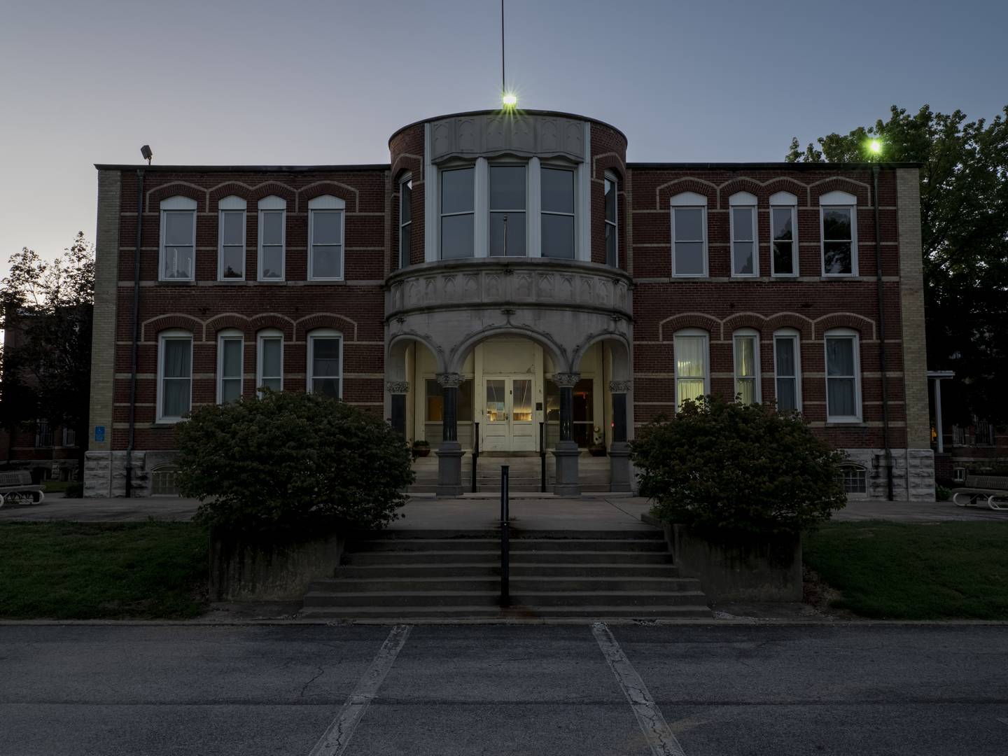 The state-run Choate Mental Health and Developmental Center is seen in Anna, Ill., Wednesday, July 13, 2022. The 150-year-old facility serves about 330 people annually. (Photo © Whitney Curtis for ProPublica)