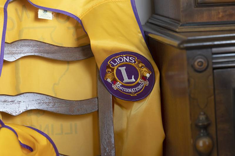 The Dixon Noon Lions Club meet once a week.