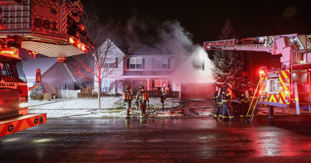 Photos: Fire causes $100K in damage to Crystal Lake home – Shaw Local