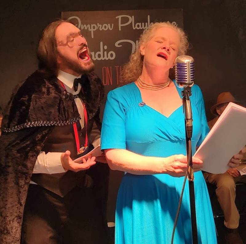 In the 2022 production, Sam Barbaro portrayed Dracula and Mia Hirschel played Mina.