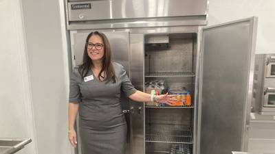 Lincoln School in Joliet unveils new kitchen facilities to serve students