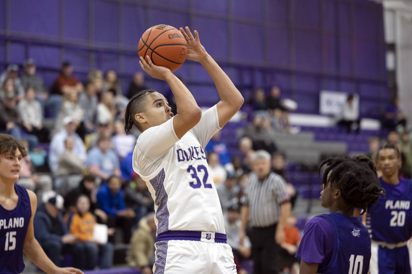 Dixon’s Darius Harrington puts up a shot Tuesday, Dec. 13, 2022 against Plano.