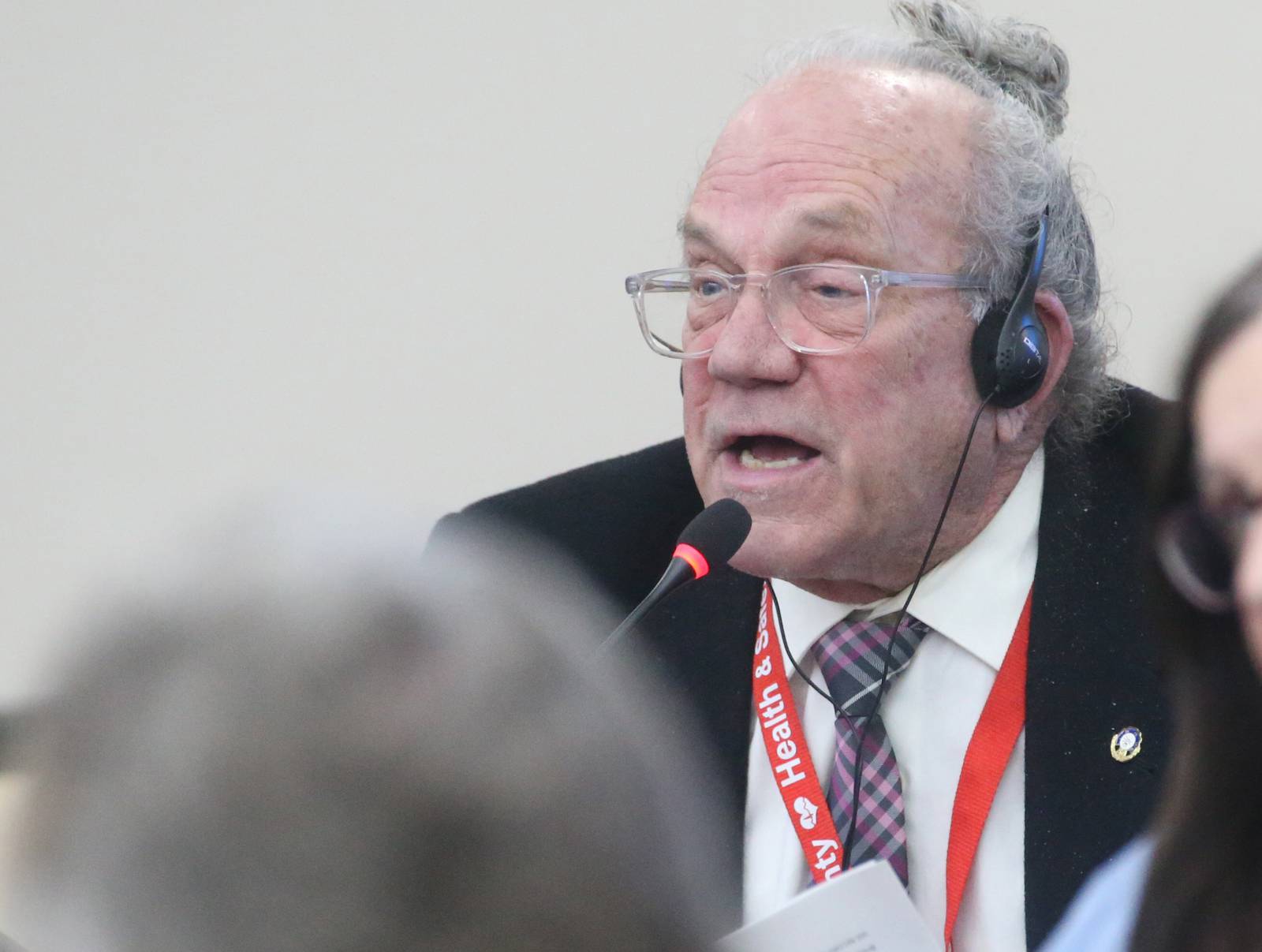 La Salle County Board differs on migrant policy, agrees to send item to
