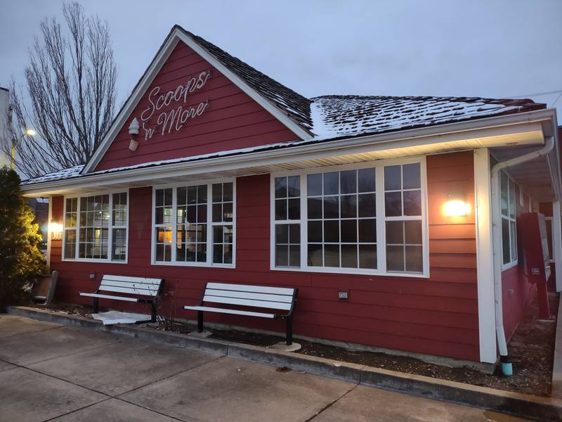 A pizza place called The Italian is planned for the former Scoops n' More location in downtown Streator.