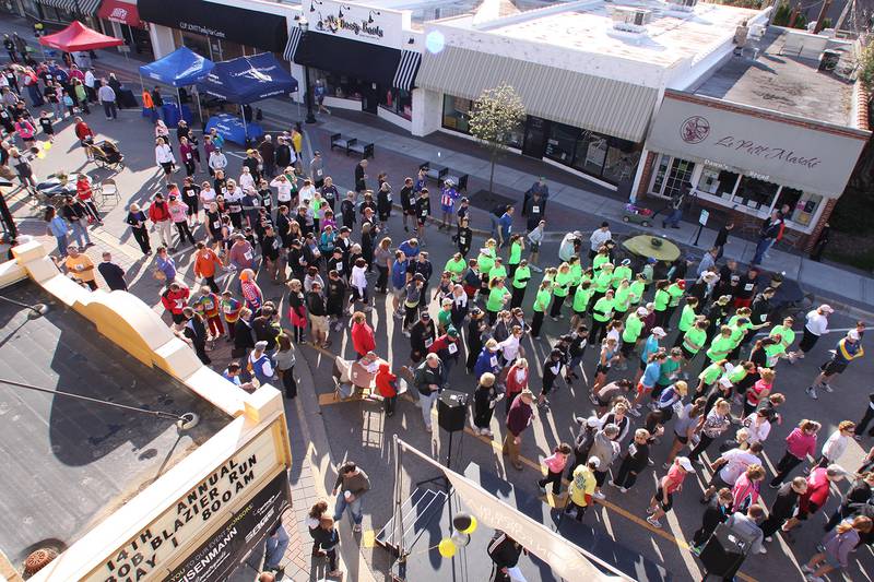 Raue Center for the Arts - Run Like a Champion: 29th Annual Bob Blazier Run for the Arts