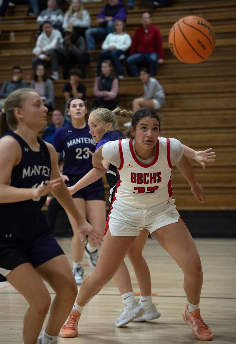 Bradley-Bourbonnais's Leila Middlebrook, center, watches as the ball goes beyond her reach against Manteno in the Beecher Fall Classic on Tuesday, November 18, 2025.
