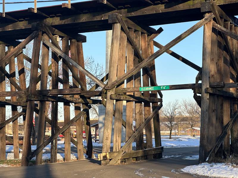 A view of the Old Rail Bridge on Monday, Nov. 28, 2023 at Allen Park in Ottawa. The bridge has a vertical clearance of 9 feet 6 inches.