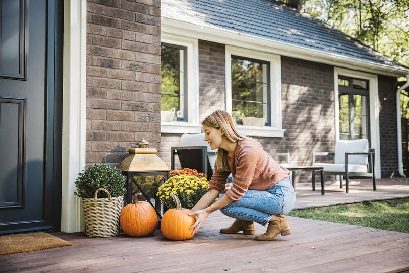 Northern IL Home Search - How to Improve Curb Appeal When Selling Your Home During Fall