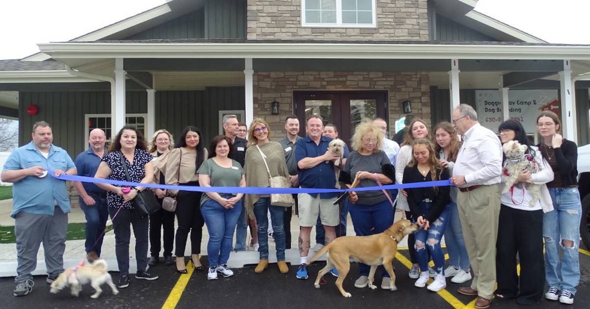 Oswego Area Chamber of Commerce holds ribbon cutting for A Pet’s Home
