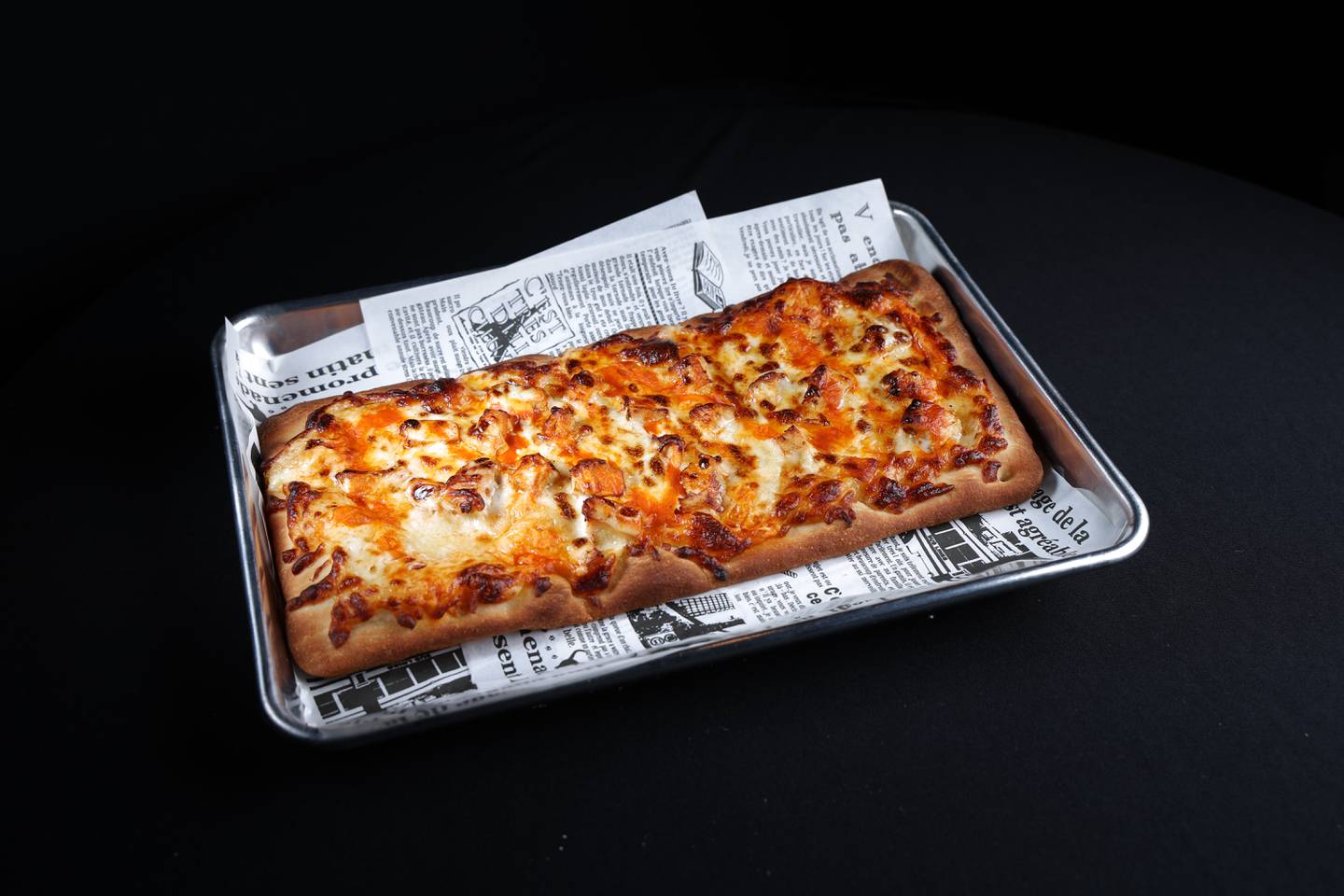 Margherita flatbread. With entertainment featuring the likes of Good Clean Fun, live music is an appealing draw at The Oaks Grill, recently renovated and now sporting an expansive patio.